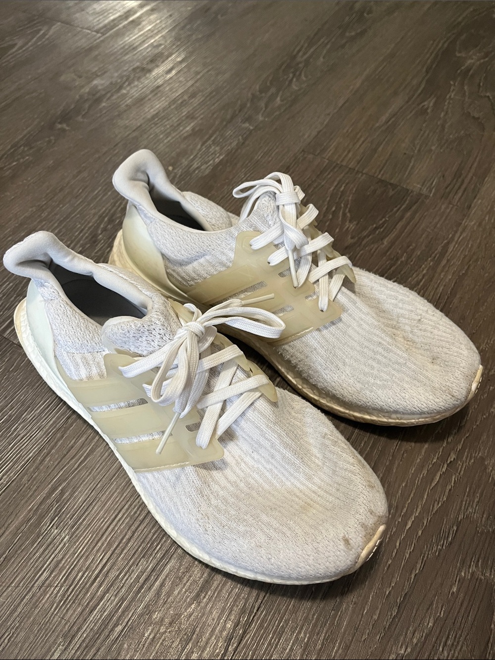adidas Women’s White Cream Athletic Sneakers